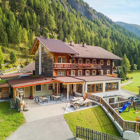 Landhaus Taurer Kals-am Großglockner المظهر الخارجي الصورة
