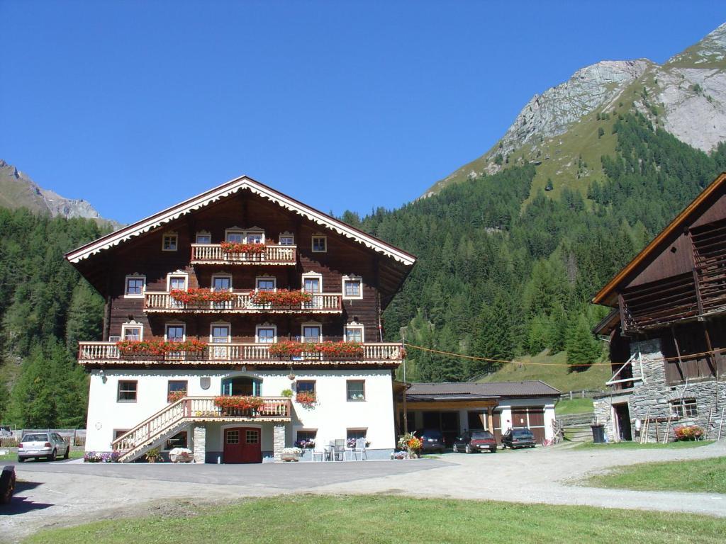 Landhaus Taurer Kals-am Großglockner المظهر الخارجي الصورة