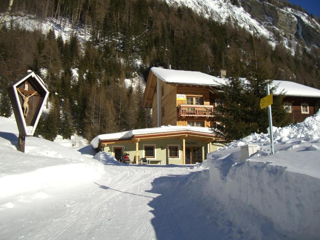 Landhaus Taurer Kals-am Großglockner المظهر الخارجي الصورة
